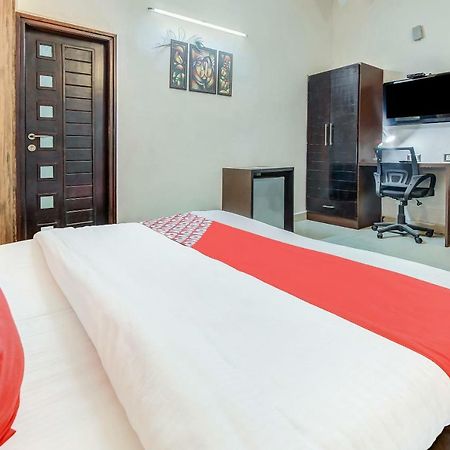 Oyo 27999 Hotel Deep Sirsa Екстериор снимка