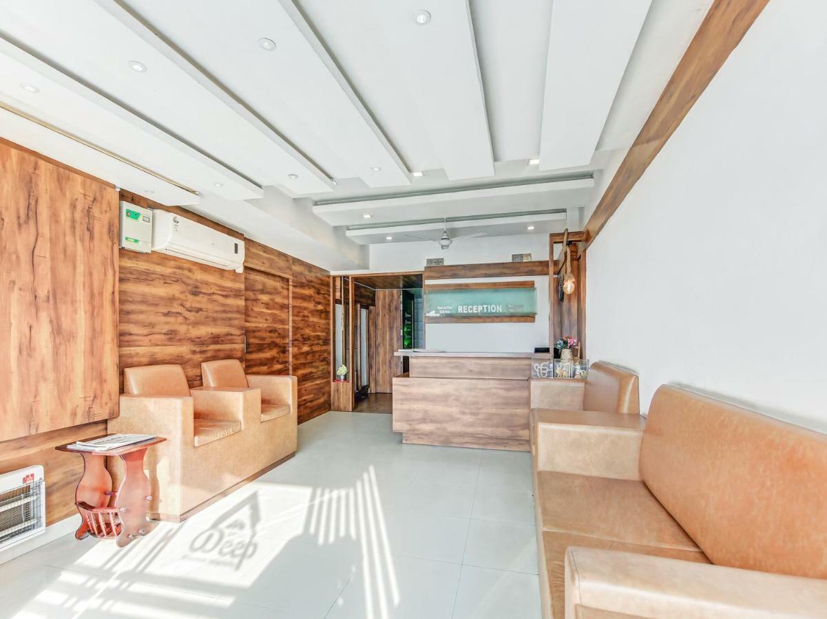 Oyo 27999 Hotel Deep Sirsa Екстериор снимка
